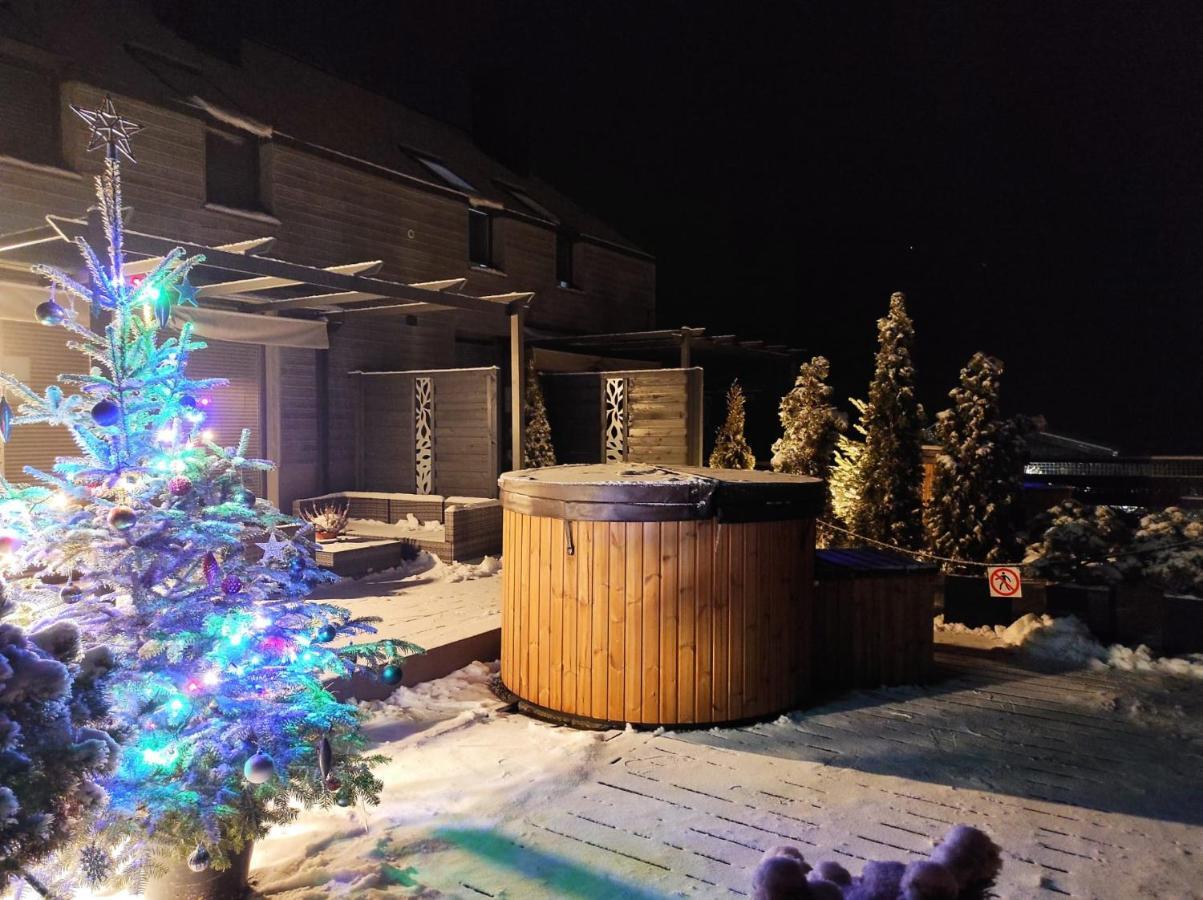 Sloneczny Chelm - Apartamenty W Gorach, Prywatna Sauna Jacuzzi Balia W Cenie, Spa, Grill, Stok Narciarski Myslenice, Sciezki Rowerowe, Rzeka Raba, Widok Na Tatry Extérieur photo