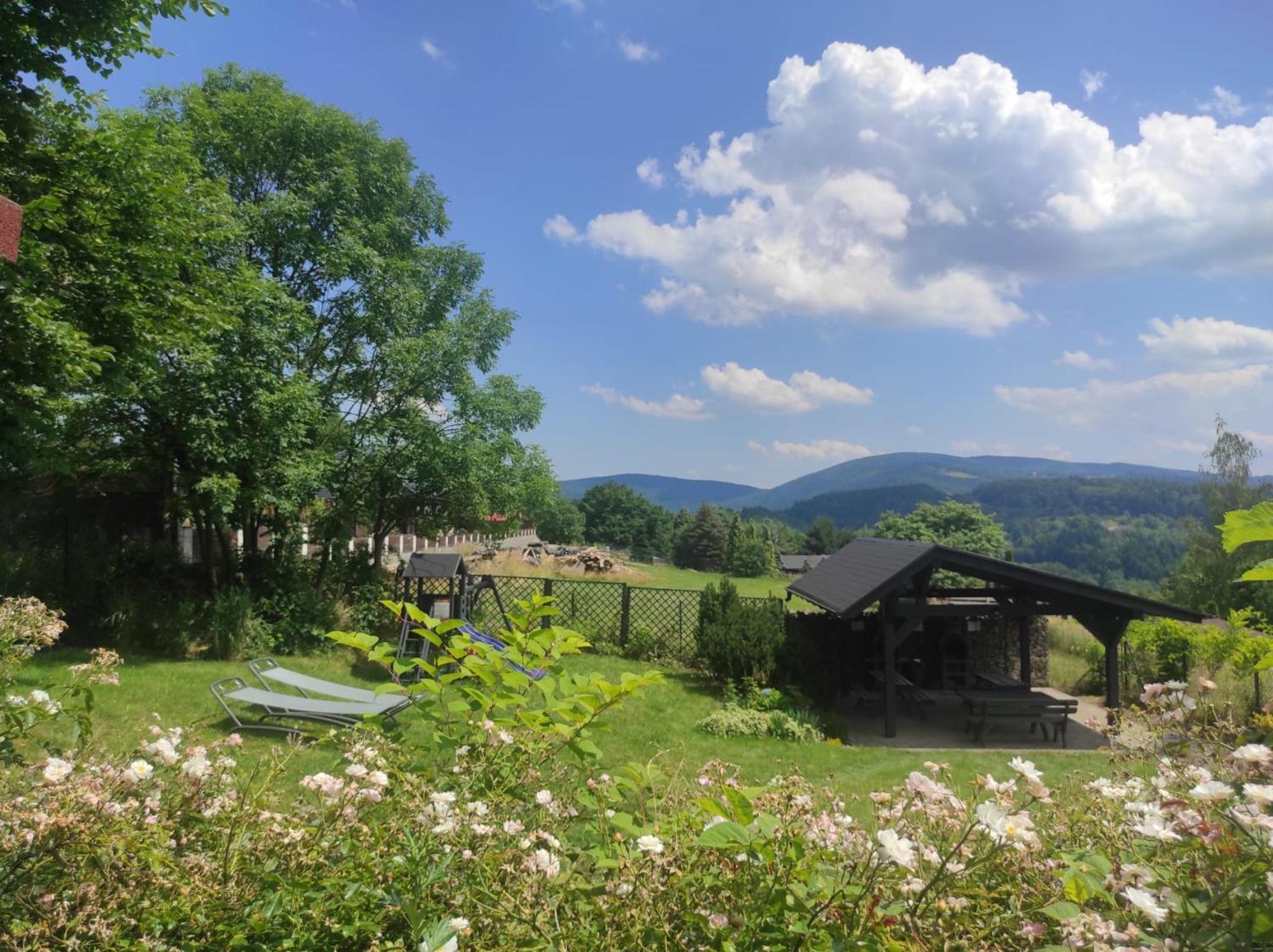 Sloneczny Chelm - Apartamenty W Gorach, Prywatna Sauna Jacuzzi Balia W Cenie, Spa, Grill, Stok Narciarski Myslenice, Sciezki Rowerowe, Rzeka Raba, Widok Na Tatry Extérieur photo